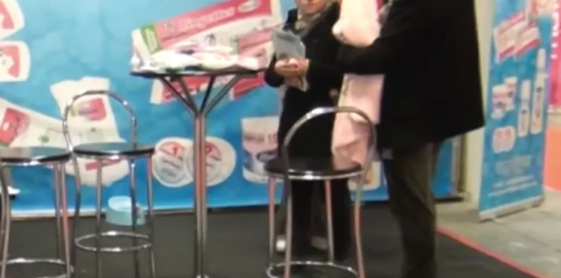 Stand Milva lors de l'ancienne édition du Salon Maman et Enfant, mettant en avant des produits pour le bien-être des enfants et des parent